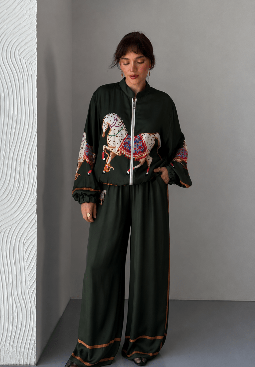 Bomber y Pantalones de Seda S